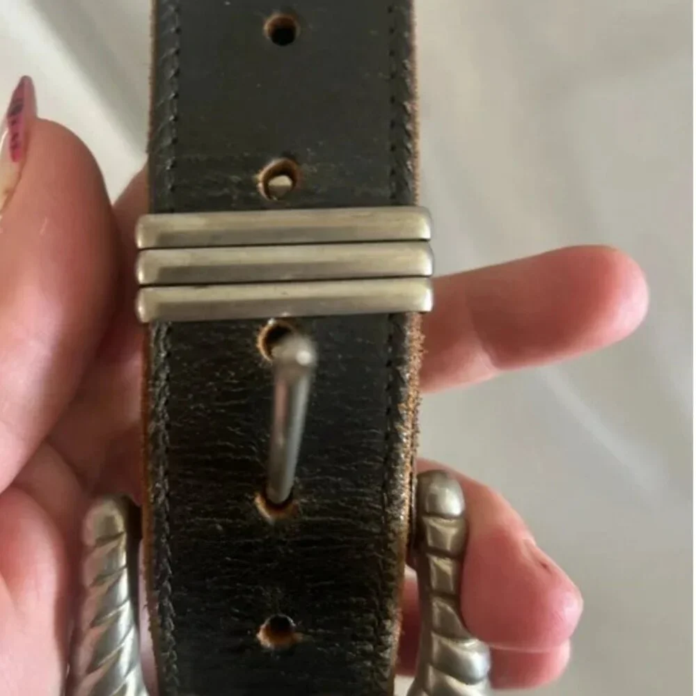 Mens Studded Black Leather Belt with Indian Head Conchos - Picture 4 of 7